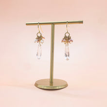 Load image into Gallery viewer, Drop shaped White Quartz &amp; Pearl 14KGF Earring
